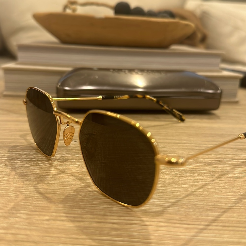 Krewe ward sunglasses barely worn
